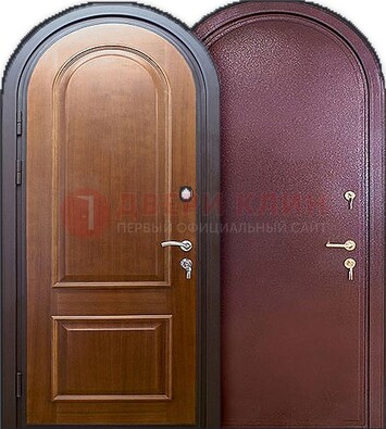 Железная арочная дверь с МДФ внутри ДА-14 в Севастополе