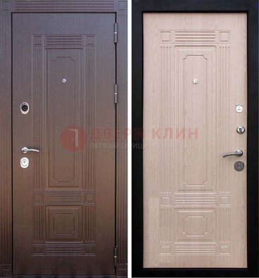 Коричневая входная дверь с МДФ ДМ-173 для кирпичного дома в Севастополе