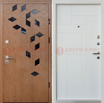 Коричневая металлическая дверь МДФ внутри белого цвета ДМ-256 в Севастополе