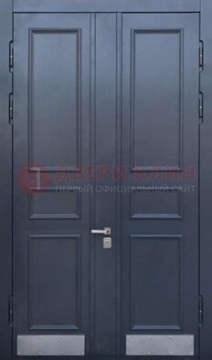 Черная двухстворчатая дверь для улицы с МДФ ДМ-535 в Севастополе