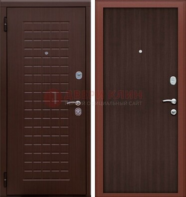 Коричневая металлическая дверь с МДФ ДМ-78 в квартиру в Севастополе