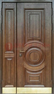 Коричневая двухстворчатая дверь с массивом дуба ДМД-71 в Севастополе