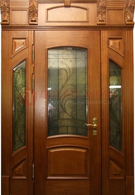 Парадная дверь со стеклянными вставками и ковкой ДПР-36 для дома в Электрогорске
