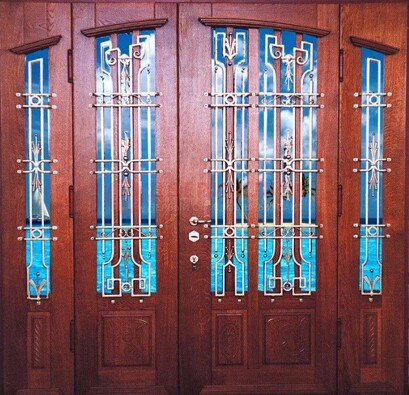 Парадная дверь со вставками из стекла ДПР-55 с шумоизоляцией в Севастополе