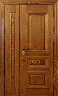 Распашная металлическая парадная дверь ДПР-62 в Севастополе