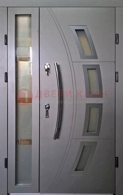 Серая железная дверь для дома со стеклом ДС-17 в Севастополе