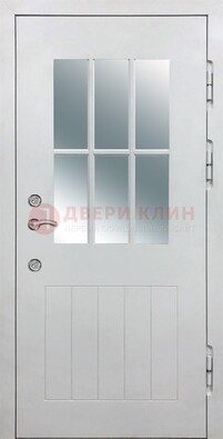 Белая уличная дверь со стеклом ДС-30 в Севастополе