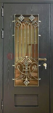 Одностворчатая железная дверь со стеклом и ковкой для дома ДСК-101 в Севастополе