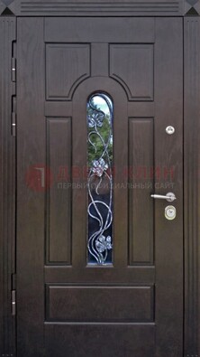 Металлическая дверь со стеклом и ковкой в цвете венге ДСК-142 в Севастополе