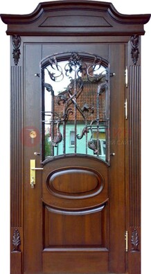 Классическая стальная дверь с Виноритом со стеклом и ковкой ДСК-208 в Сергиевом Посаде