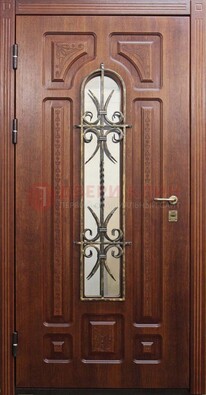 Тяжелая стальная дверь со стеклом и ковкой ДСК-42 в Севастополе