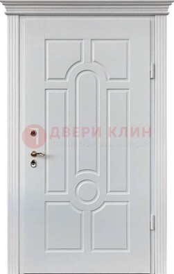 Белая уличная дверь с виноритом для дома ДВТ-247 в Севастополе