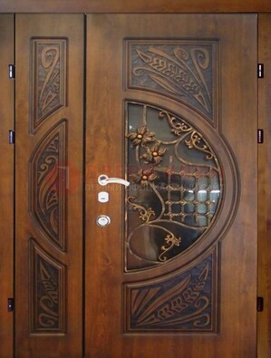 Металлическая дверь с виноритом и резной панелью внутри ДВТ-70 в Севастополе