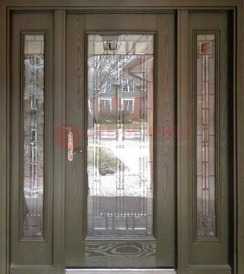 Коричневая стальная дверь с массивом дуба с витражом ВЖ-16 в Севастополе