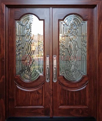 Классическая железная дверь с массивом дуба для входа ВЖ-23 в Севастополе